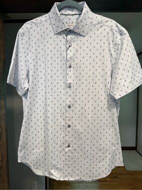 NWT BUGATCHI Short Sleeve Button Down Shirt-8 Way Stretch (Medium)